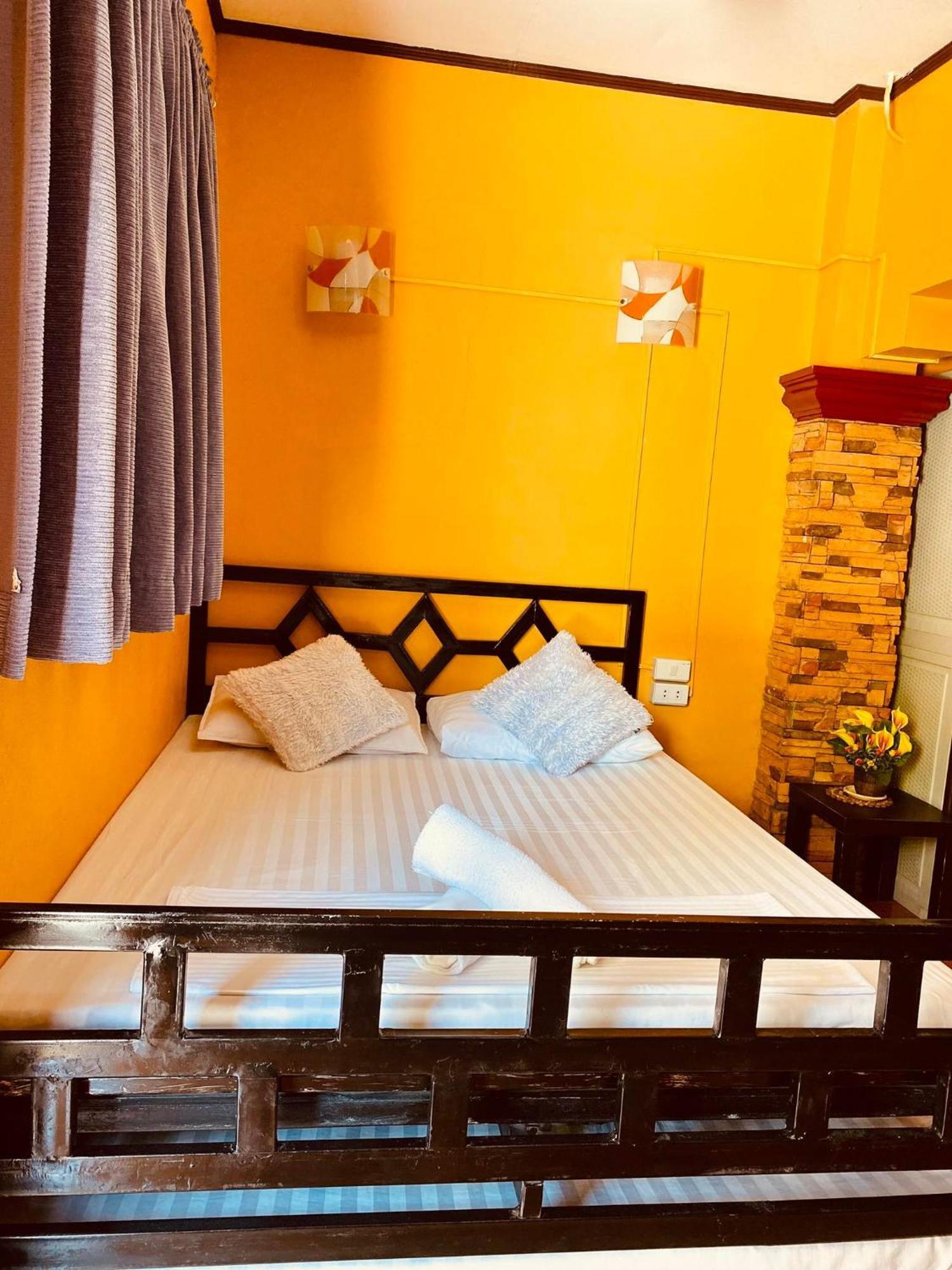 Bed and Breakfast Carribean Transient House Lucap Habitación foto
