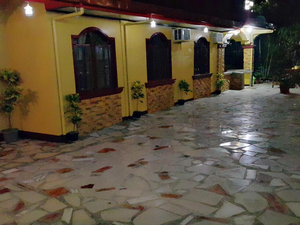 Bed and Breakfast Carribean Transient House Lucap Exterior foto